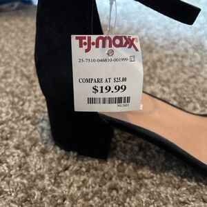 Chic Black Suede Block Heel Sandals